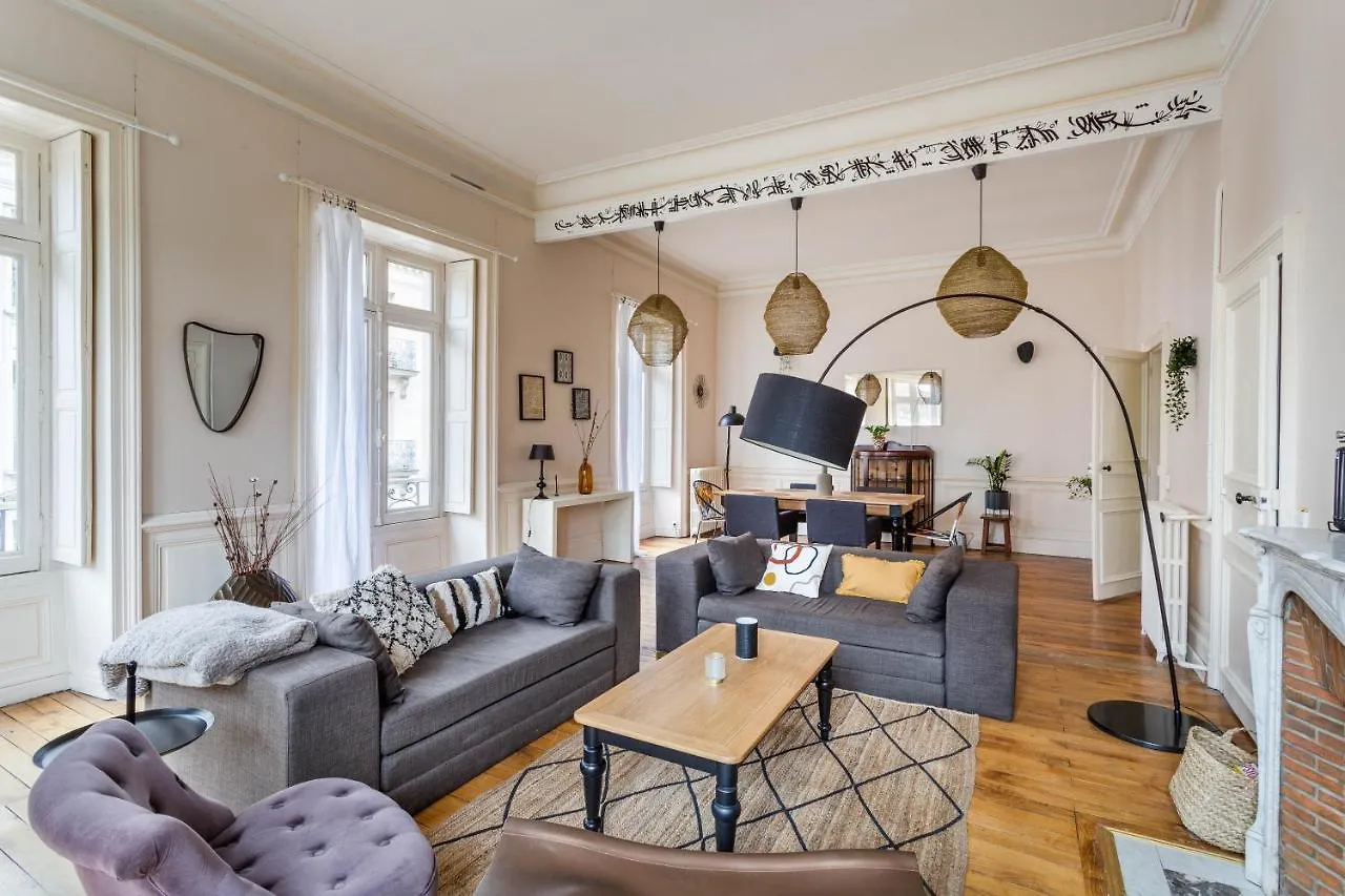 Le Thabor Apartment Rennes 0*,  France